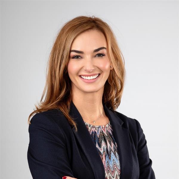 Nicole Ashton Personal Profile from